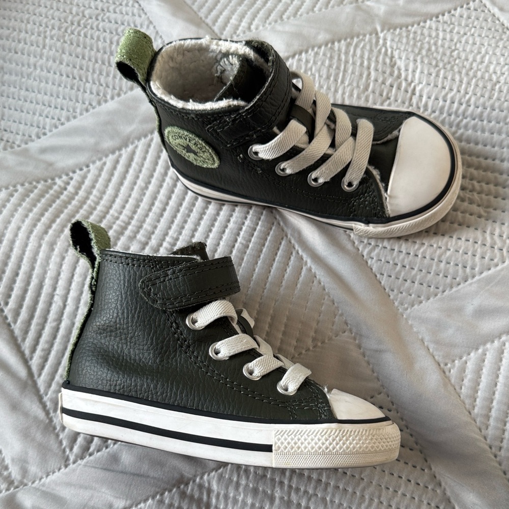 Converse Toddler High-Top Faux Shearling Lined Leather Sneakers in Dark Green 6